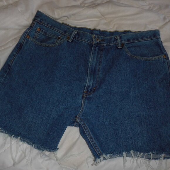 LEVI 505 DENIM CUTOFF SHORTS IN SZ‎ 40X9 - Picture 2 of 9